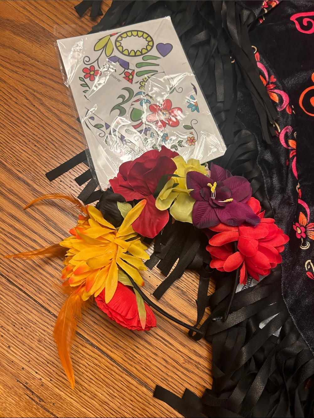 Day of the Dead Costume, head piece and tattoos/2 - Picture 2 of 4